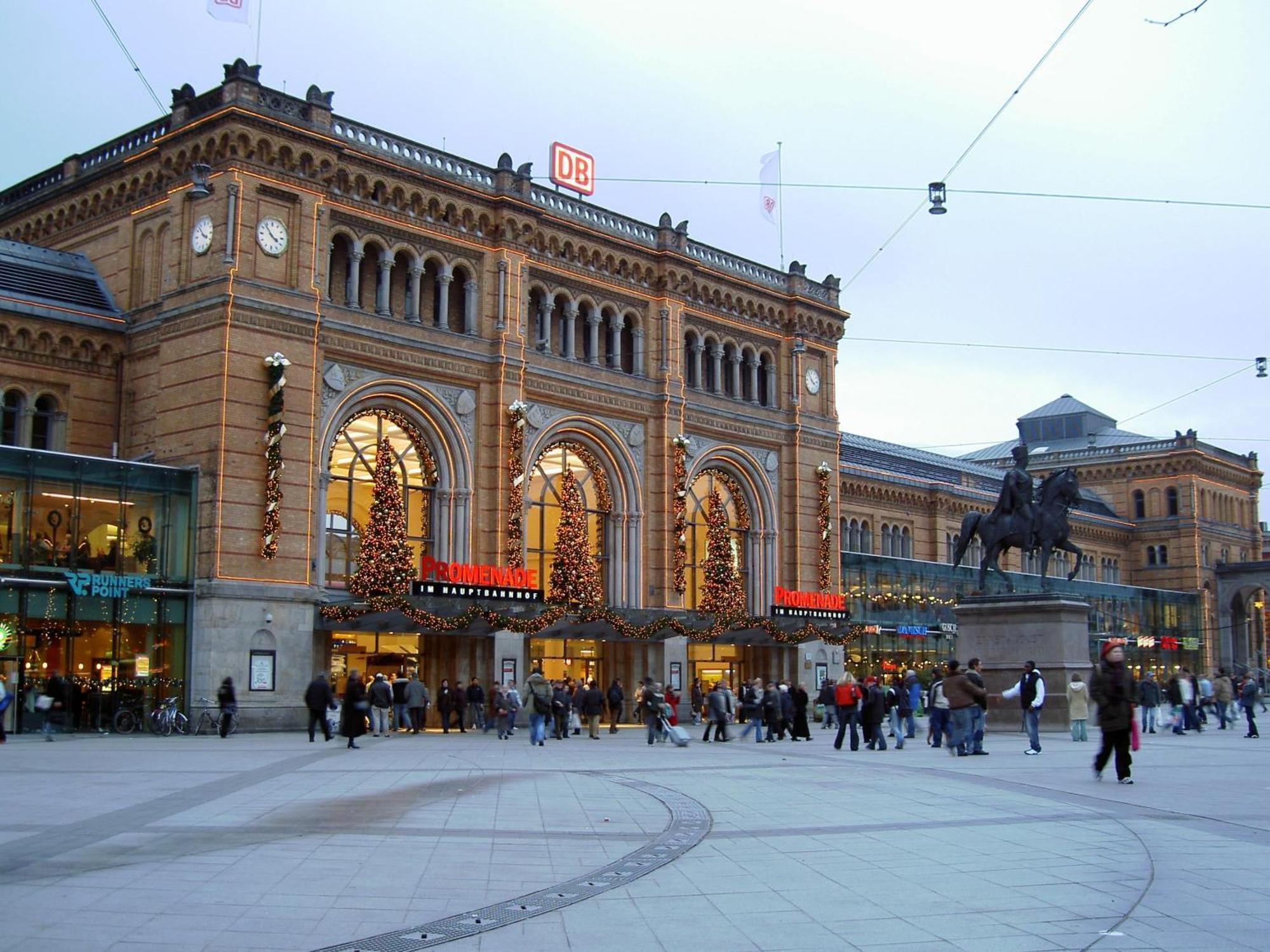 Hotel Central Hannover Exteriör bild